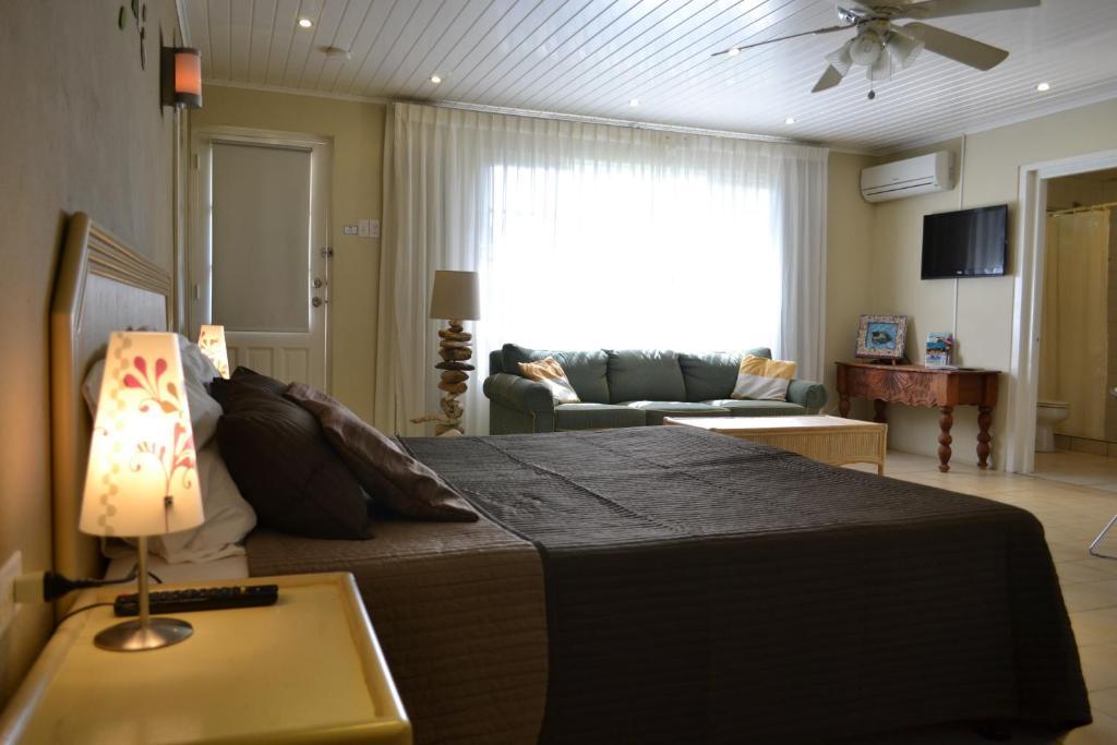Bananas Apartments Adults Only Palm Beach Pokoj fotografie