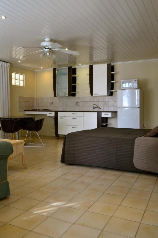 Bananas Apartments Adults Only Palm Beach Pokoj fotografie